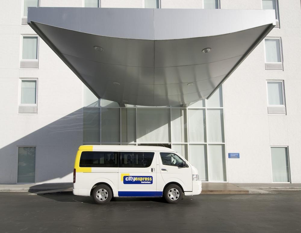 City Express By Marriott Tijuana Rio Exterior photo